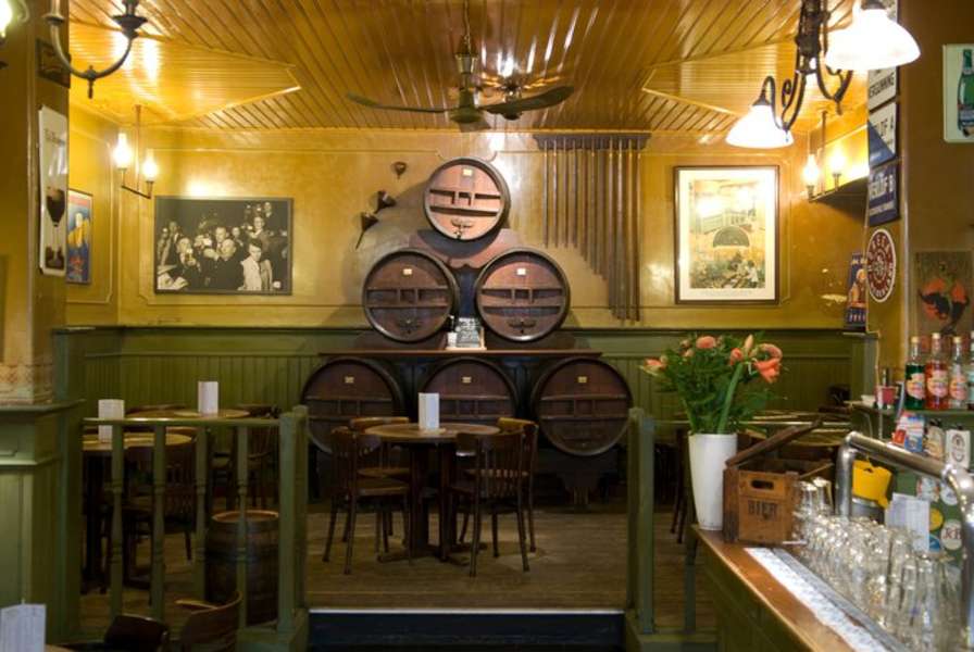 Bierproeflokaal In de Wildeman: A Bar in Amsterdam, Noord-Holland ...