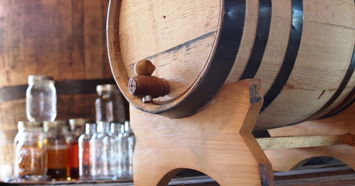 Learn How to Make Your Own Moonshine at Moonshine University Thrillist