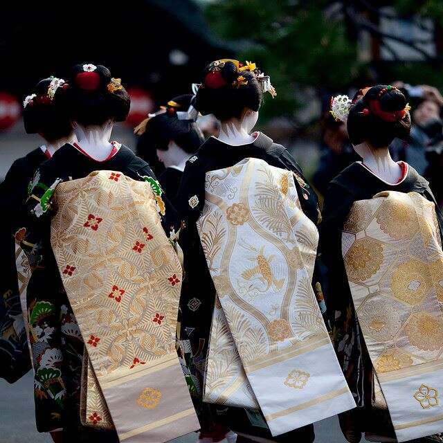 Geisha How To How to Meet a Geisha in Kyoto without Breaking the Bank - Art of the ...