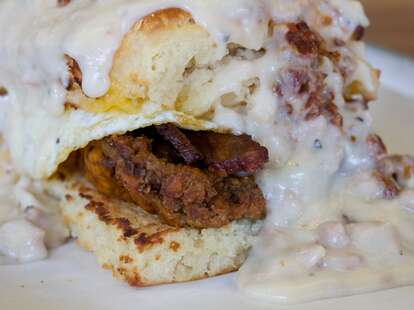 biscuits and gravy at TILT