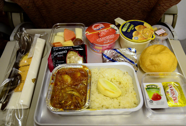 Airline Meals - How Your Airplane Food is Made - Thrillist