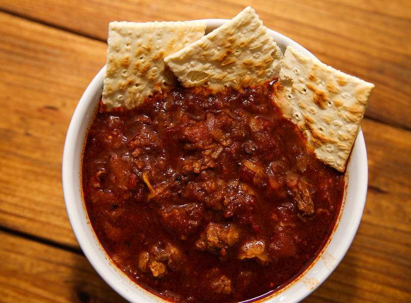 How To Make Chili 10 Things You Need To Know To Make Perfect Chili Thrillist Nation