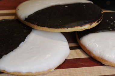 10 Things You Didn't Know about Black and White Cookies