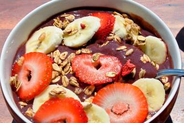 Acai Bowl at Apple A Day Market South Beach