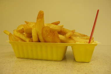 Watch a Belgian Frites Vending Machine In Action - Eater