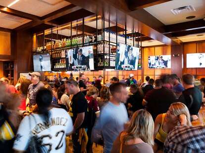 Bracket Room DC