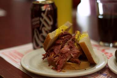 10 things you didn’t know about Schwartz’s