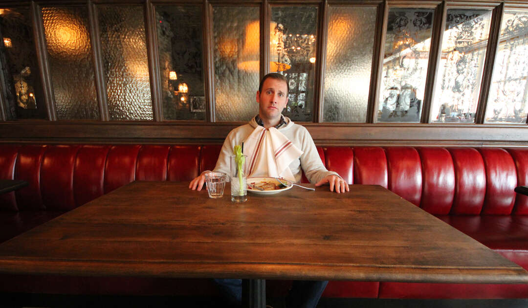 Tips on Dining Alone - Thrillist