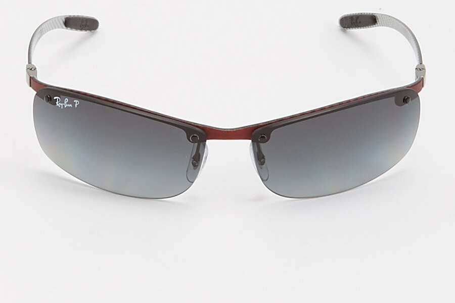 geluk strand ui Ray-Ban Sunglasses Best Sunglasses Wayfarer Clubmaster Aviator - Thrillist