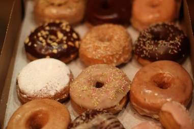 Where Did Donuts Originate Nyc S Contributions Establishing And Popularizing This Delicious Treat Thrillist