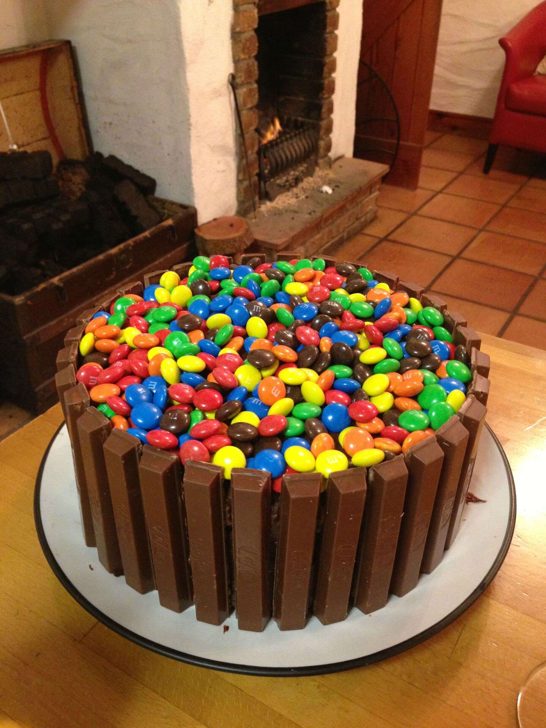 Candy Cake Redditor Creates Kit Kat And M M Chocolate Cake Thrillist Nation