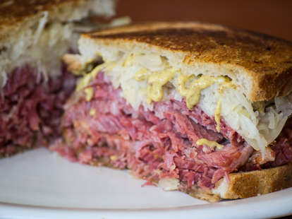 Best Corned Beef Sandwiches DET