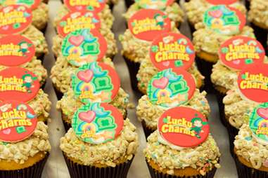 Cake Boss Lucky Charms cupcakes