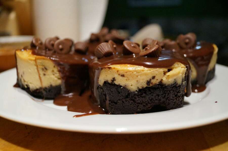 Reddit Peanut Butter Reese's cheesecake with Oreo crust Recipe
