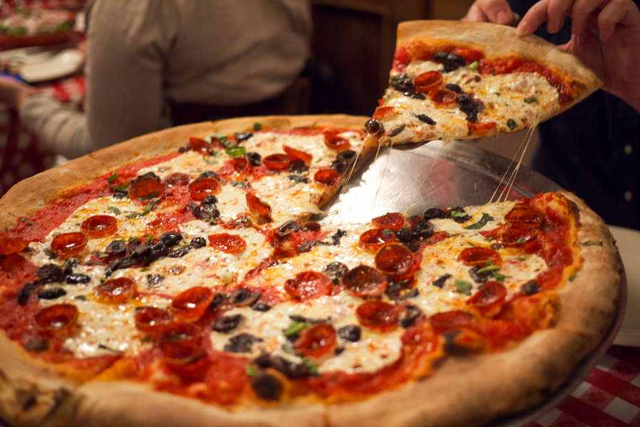 pizza-history-the-oldest-pizzerias-in-america-thrillist