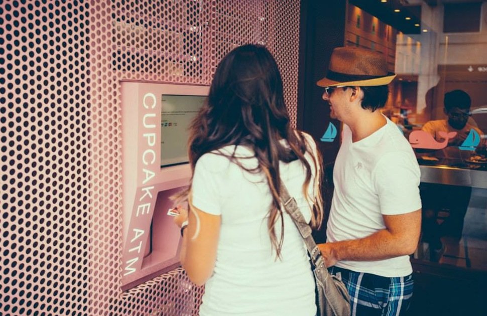 Sprinkles Cupcake ATM in NYC ccakes from an ATM in Midtown East