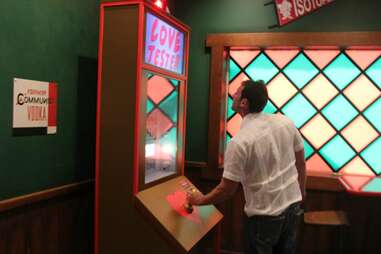 Love Tester at Moe’s Tavern at Universal Studios Orlando