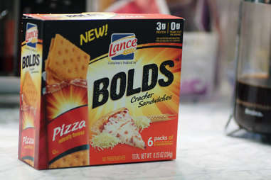 lance bolds pizza sandwich crackers