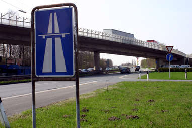 autobahn sign