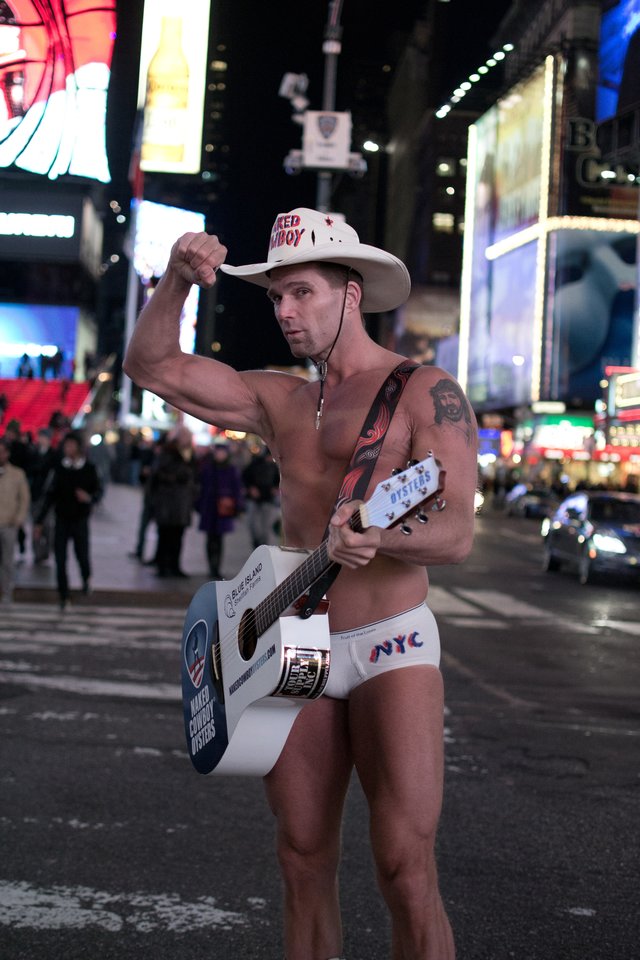 NYC street performers - Naked Cowboy, David Blaine 