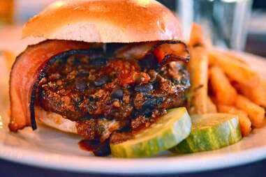 Heavy Seas Ale House Under the radar burgers DC