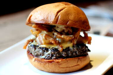 Manly Burger, Rrrow!