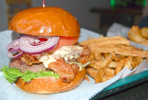 Nick’s Roast Beef Bar & Grille