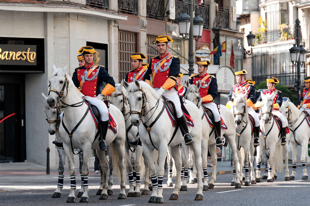 25 Cinco de Mayo Facts, History and Trivia - Parade