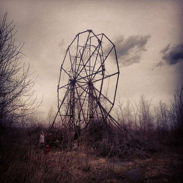 ferris wheel