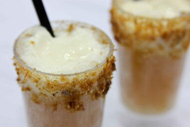 Bacon Float Fat Kid Fridays - Mac & Cheese Pizza, Bacon Float, and more - Thrillist