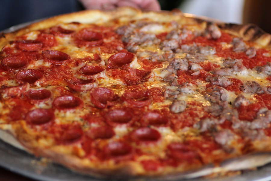 The 11 Best Pizzas On Staten Island Thrillist