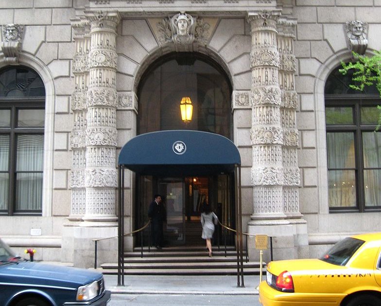 The University Club: A New York, NY Bar.