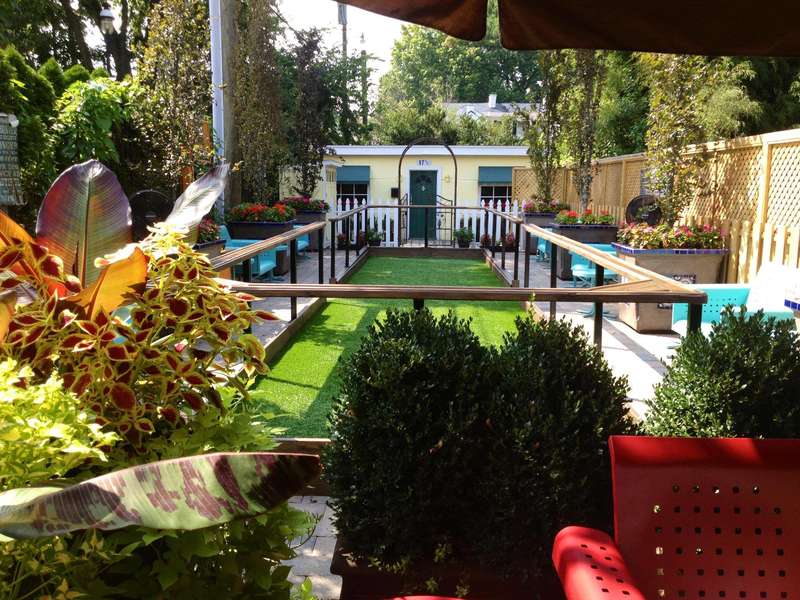 Shoe's Cup and Cork A Bar in Leesburg, VA Thrillist