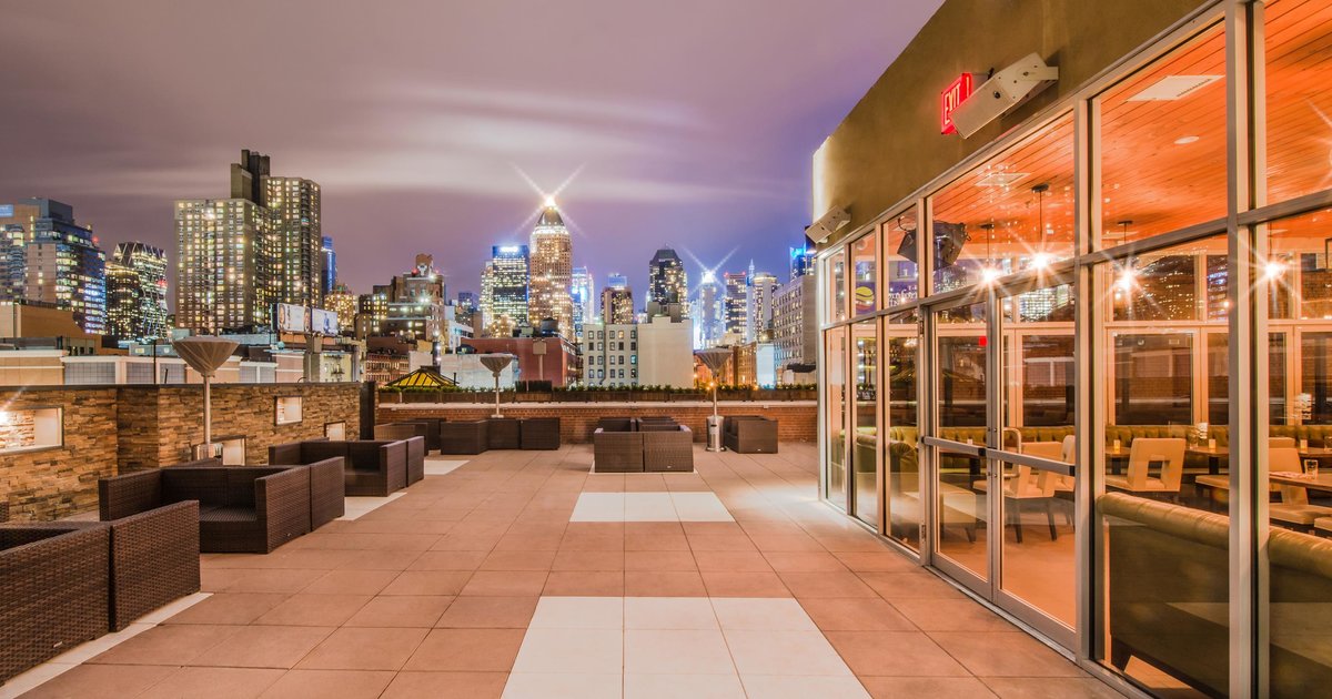 Z Bar Restaurant & SkyLounge A New York, NY Bar.