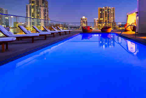 Rooftop Pools - The Best Rooftop Swimming Pools in America - Thrillist