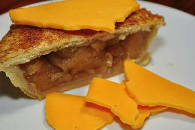 cheddar cheese apple pie