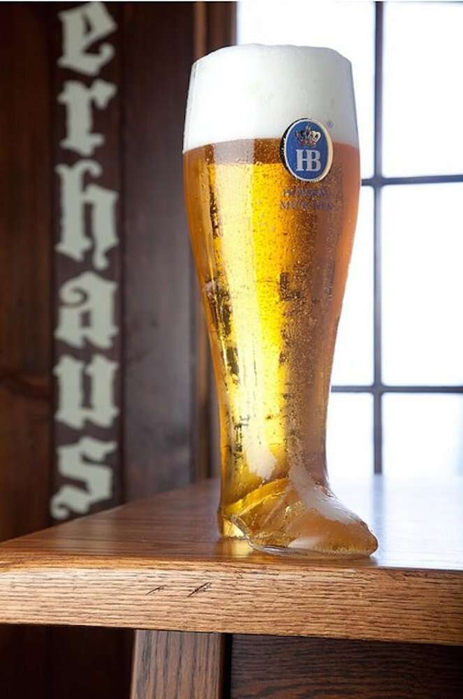 Giant beers - das boot - NYC