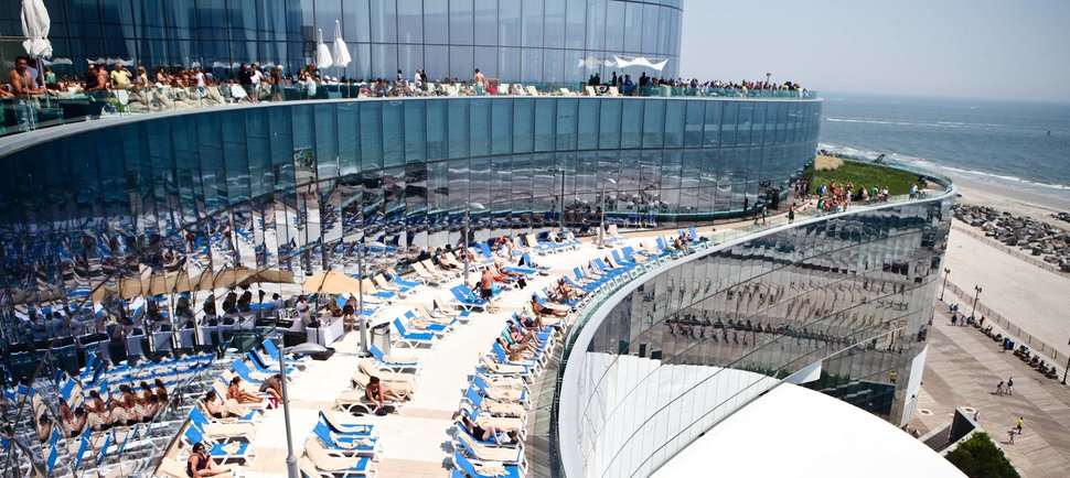 The 8 most epic pools in Atlantic City