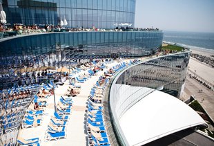 The 8 most epic pools in Atlantic City