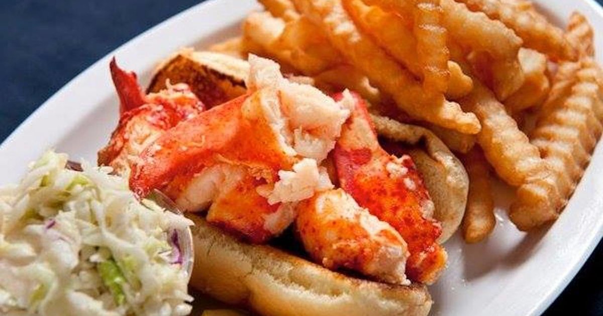 Lunch Lobster Roll Restaurant A Hamptons, NY Restaurant.