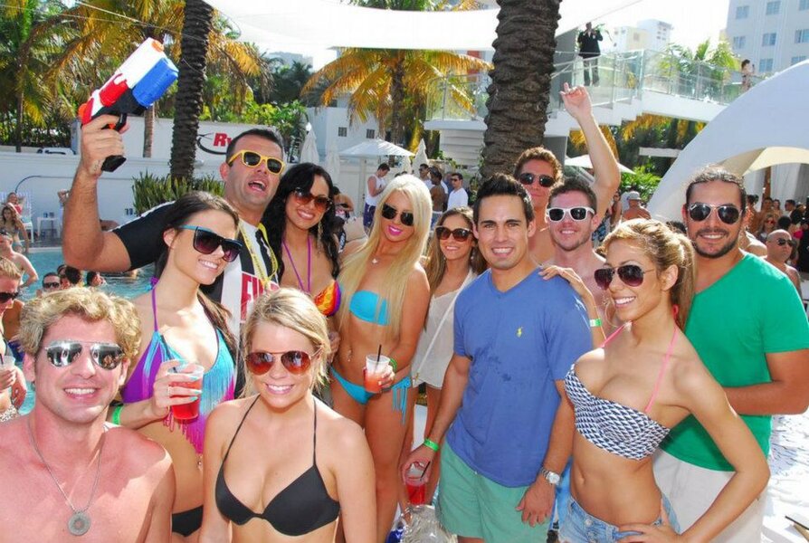 Top 5 Day & Night Pool Party Miami Beach of 2020