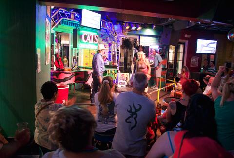 Best Bars on Bourbon Street - Ranking and Review - Thrillist