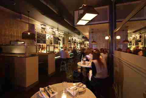 Best Murray Hill Bars - The 11 Coolest Places To Drink - Thrillist