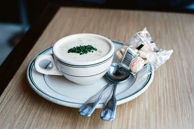 massachusetts new england clam chowder