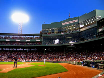 Summer means baseball. A guide to all 30 MLB ballparks - Los