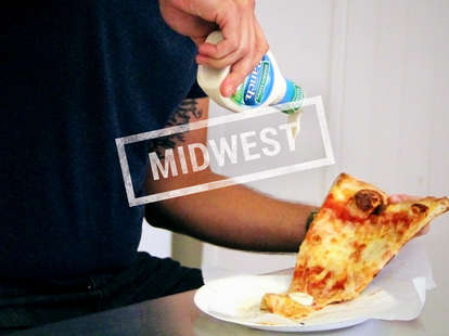 pizza with ranch dressing