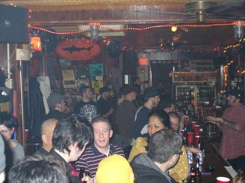 The Dive Bar: A Philadelphia, PA Bar - Thrillist