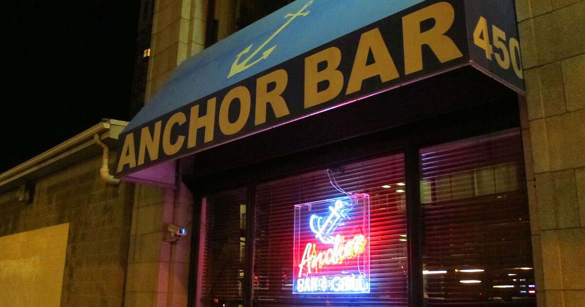 People Mover Bar Crawl Best Bars near People Mover in Downtown