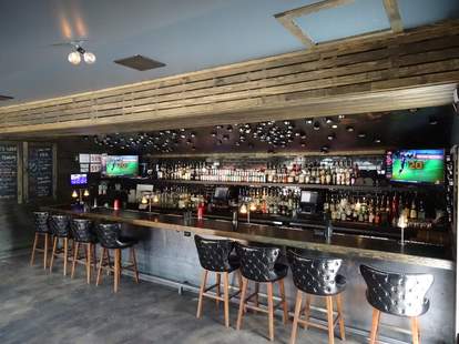 Bar 2211 ATX