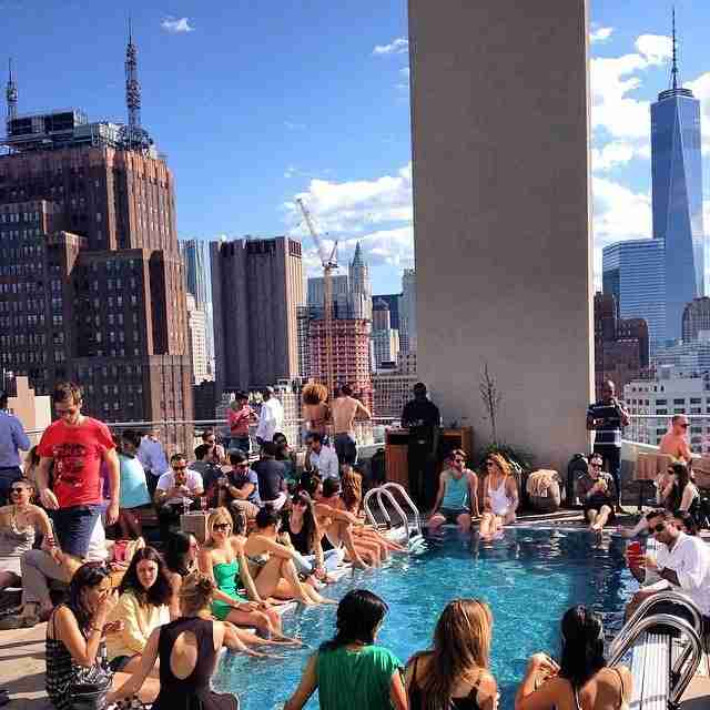 How to Sneak Into NYC Hotels With Rooftop Pools to Cool Off - Thrillist